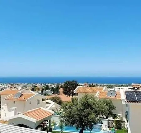 Villa Cheerful And Cozy 3 - Bedroom With Pool