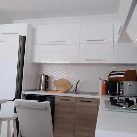 Cheerful And Cozy 3 - Bedroom With Pool Kyrenia (Northern Cyprus)