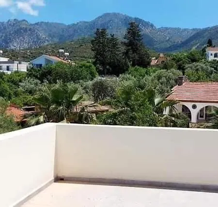 Cheerful And Cozy 3 - Bedroom With Pool Kyrenia (Northern Cyprus)